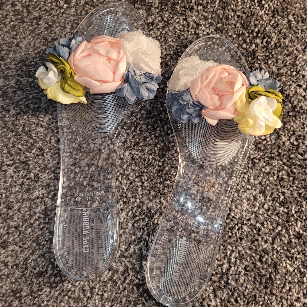 Sandal, size 10, pink, blue, white, and yellow roses